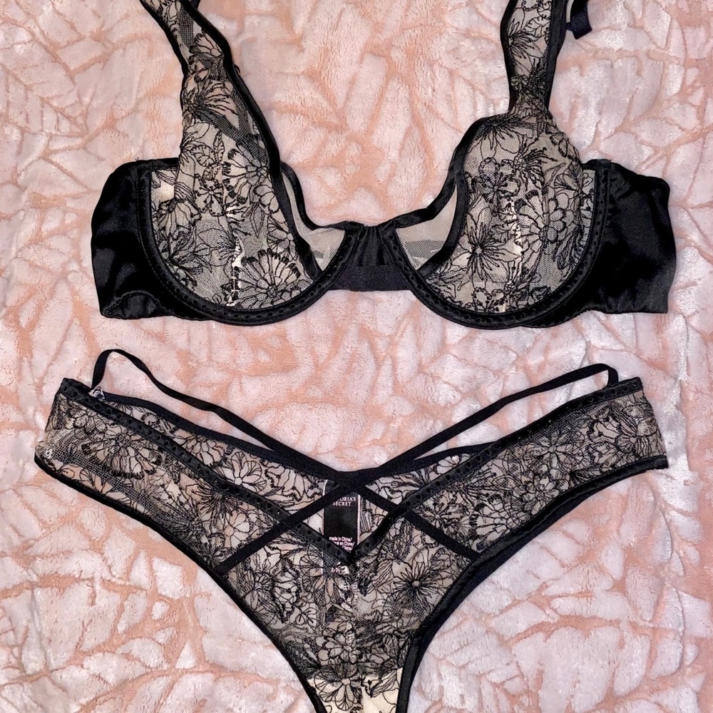 NWOT Victoria’s Secret set
